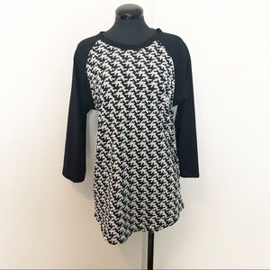 LulaRoe Randy Black and White Top